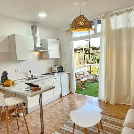 아파트 Beautiful Sea View And Pool Atalaya A2, 아데제