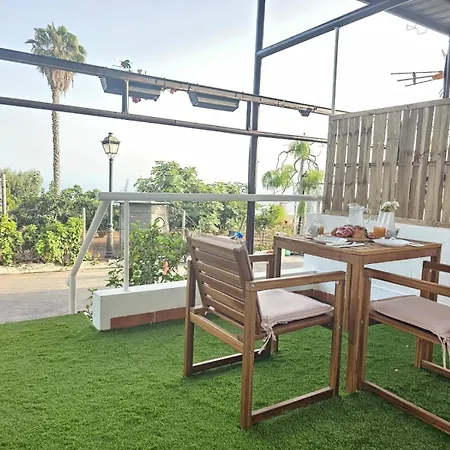 Beautiful Sea View And Pool Atalaya A2, דירה אדחה